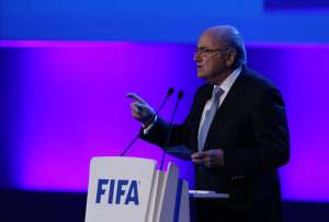Joseph Blatter lament&oacute; la ausencia de Dilma Rouseff, presidenta de Brasil, en el congreso de la FIFA realizado hoy. Foto: EFE