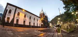 El encuentro tiene lugar en la Hoster&iacute;a Monte Selva, ubicada cerca de la bas&iacute;lica de Ba&ntilde;os, y asisten representantes de municipios de todo el pa&iacute;s.