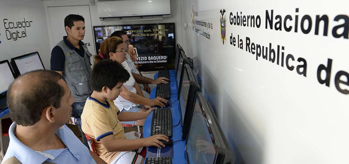 El ciberespacio da la oportunidad a todos, sin distinci&oacute;n de edades, para interactuar en una realidad alternativa, la diferencia la hace la interacci&oacute;n de cada usuario.