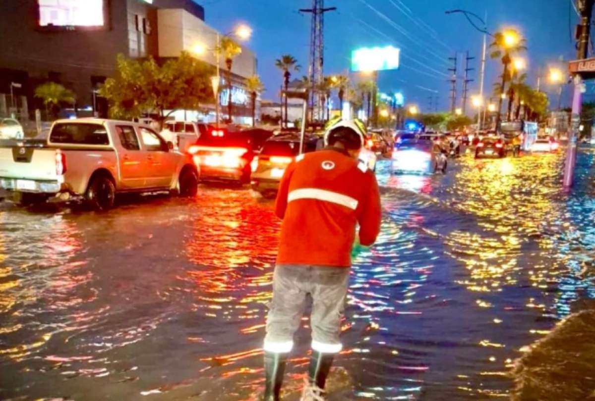 En Daule tambi&eacute;n se reportaron calles inundadas y problemas de movilidad.