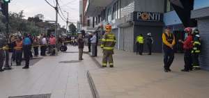 Exteriores del centro comercial fueron cercadas por seguridad de la ciudadan&iacute;a.