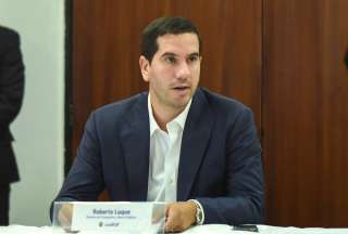 Roberto Luque, ministro de Transporte y Obras Públicas, solicitará a la Contraloría que haga un examen especial por la contratación de barcazas. 