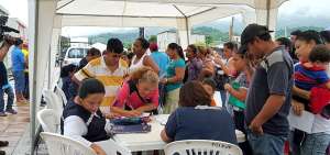 El Miduvi entreg&oacute; 175 adjudicaciones de terrenos
