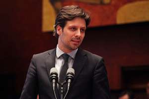 Guillaume Long es el nuevo ministro de Cultura (Documento)