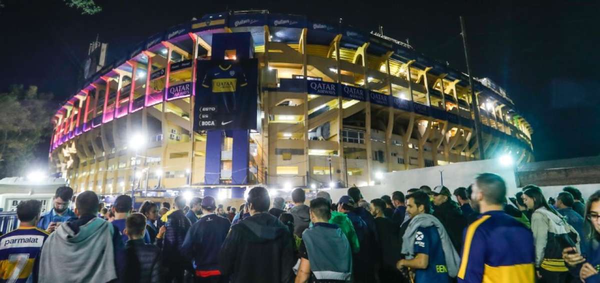Boca sue&ntilde;a con la remontada ante un imponente River