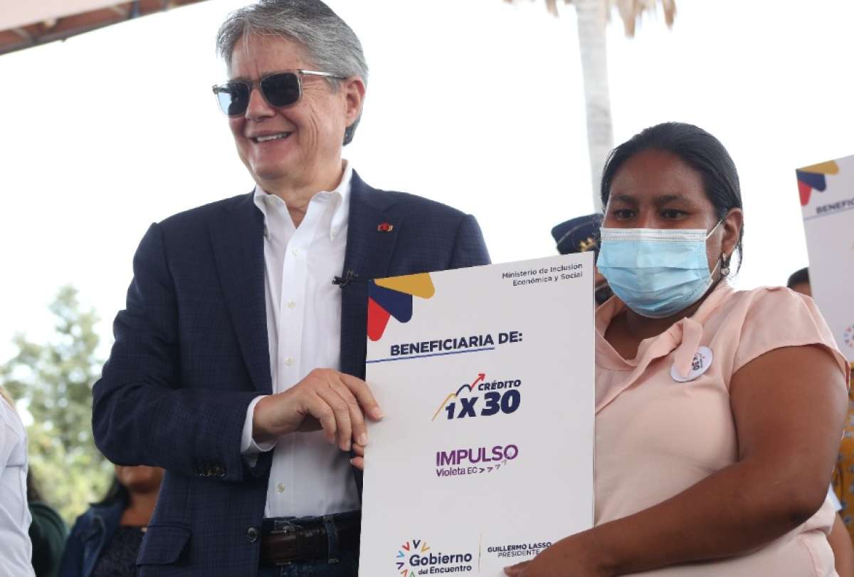 Los créditos para las mujeres serán otorgados a través de BanEcuador.