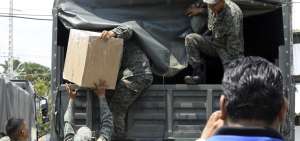 6.000 efectivos trabajan en la distribuci&oacute;n de kits en el CNE del Guayas