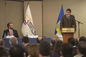 El Miduvi construir&aacute; vivienda social en Quito y Guayaquil