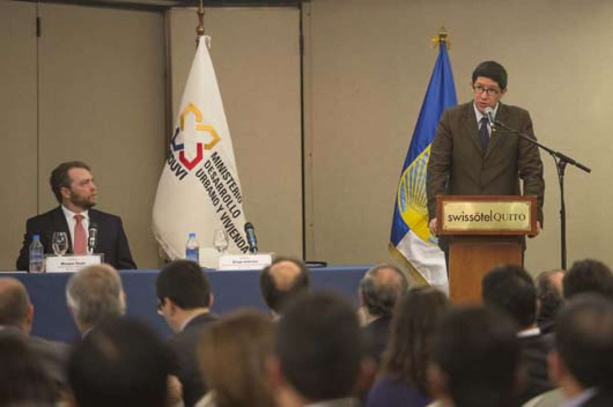El Miduvi construir&aacute; vivienda social en Quito y Guayaquil