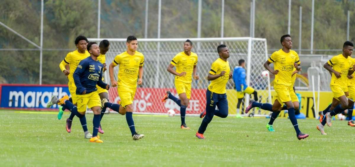Los seleccionados juveniles culminan hoy el microciclo de preparaci&oacute;n, previamente a la Copa del Mundo.