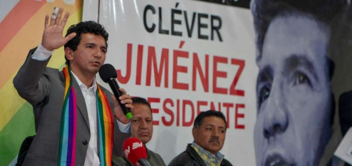 Cl&eacute;ver Jim&eacute;nez oficializ&oacute; precandidatura a la presidencia por Pachakutik