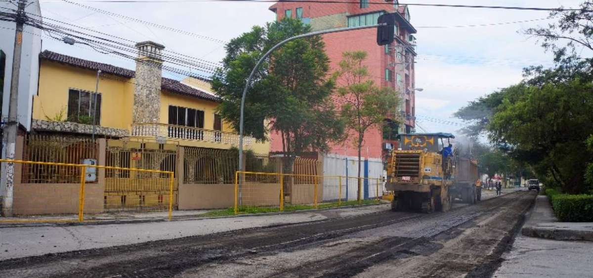 Uno de los componentes del proyecto de rehabilitaci&oacute;n es el reciclaje de material de la carpeta asf&aacute;ltica.
