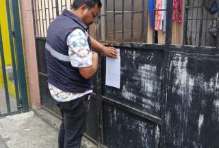 Hay indignación en Guayaquil. Las autoridades buscan a un ciudadano que torturó y atropelló y a un perro con su vehículo. 