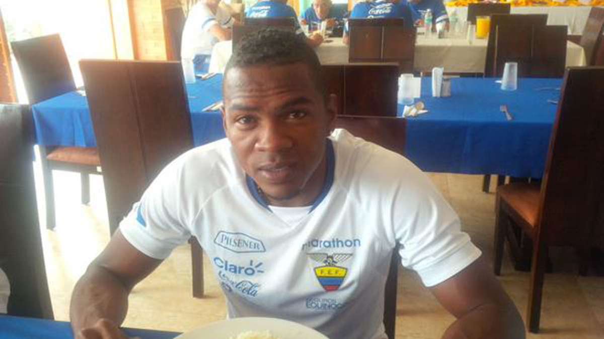 &Aacute;lex Bola&ntilde;os reemplaza a Lastra en la selecci&oacute;n de Ecuador 