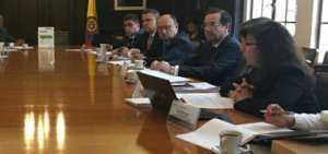 Ministro Cassinelli busca fortalecer relaciones comerciales entre Ecuador y Colombia