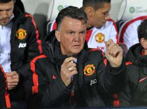 Louis Van Gaal fue el entrenador que hizo debutar a V&iacute;ctor Vald&eacute;s en el FC Barcelona. Foto: AFP