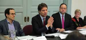 Canciller Long expone en Washington propuesta de Ecuador en contra de los para&iacute;sos fiscales