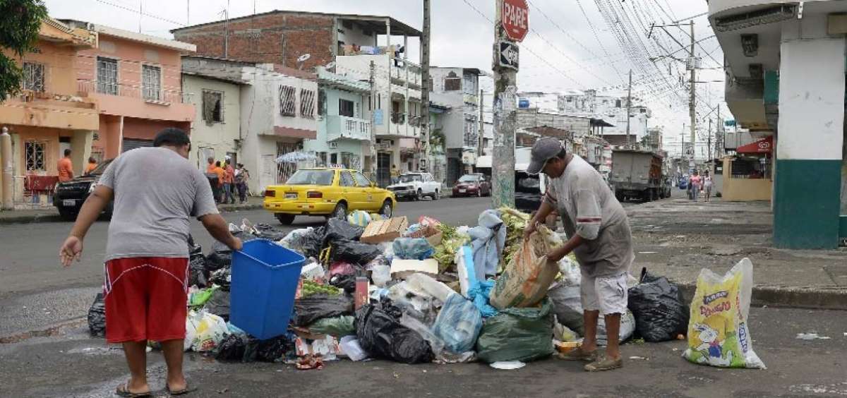 La Perla del Pac&iacute;fico est&aacute; empa&ntilde;ada por la basura