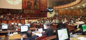 Asamblea tratar&aacute; el 14 de junio sobre pedido de enjuiciamiento a Correa