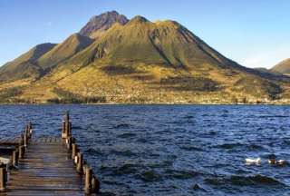 Sancionan al Municipio de Otavalo por contaminar el Lago San Pablo