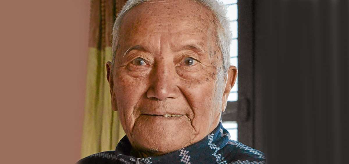 Anciano nepal&iacute; muere en el Everest