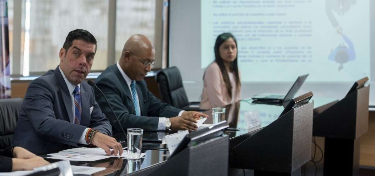 Ra&uacute;l Ledesma, titular del Ministerio de Trabajo, durante una rueda de prensa. 