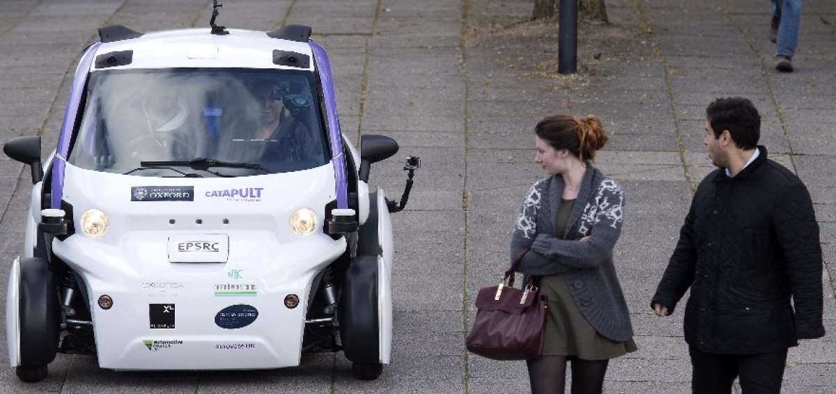 La inteligencia artificial ya puede conducir veh&iacute;culos, lo que pone en riesgo a los choferes y taxistas.