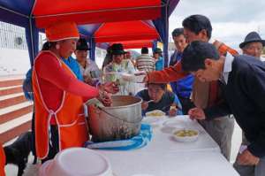 La buena saz&oacute;n caracteriza a la comida t&iacute;pica que se expende en la plaza Central de esta parroquia del cant&oacute;n Pujil&iacute;, en Cotopaxi. Foto: Janeth Osorio│El Tel&eacute;grafo