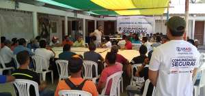 Las charlas fueron impartidas por expertos en construcci&oacute;n en las  comunidades de la parroquia Charapot&oacute;, del cant&oacute;n Sucre, en Manab&iacute;.