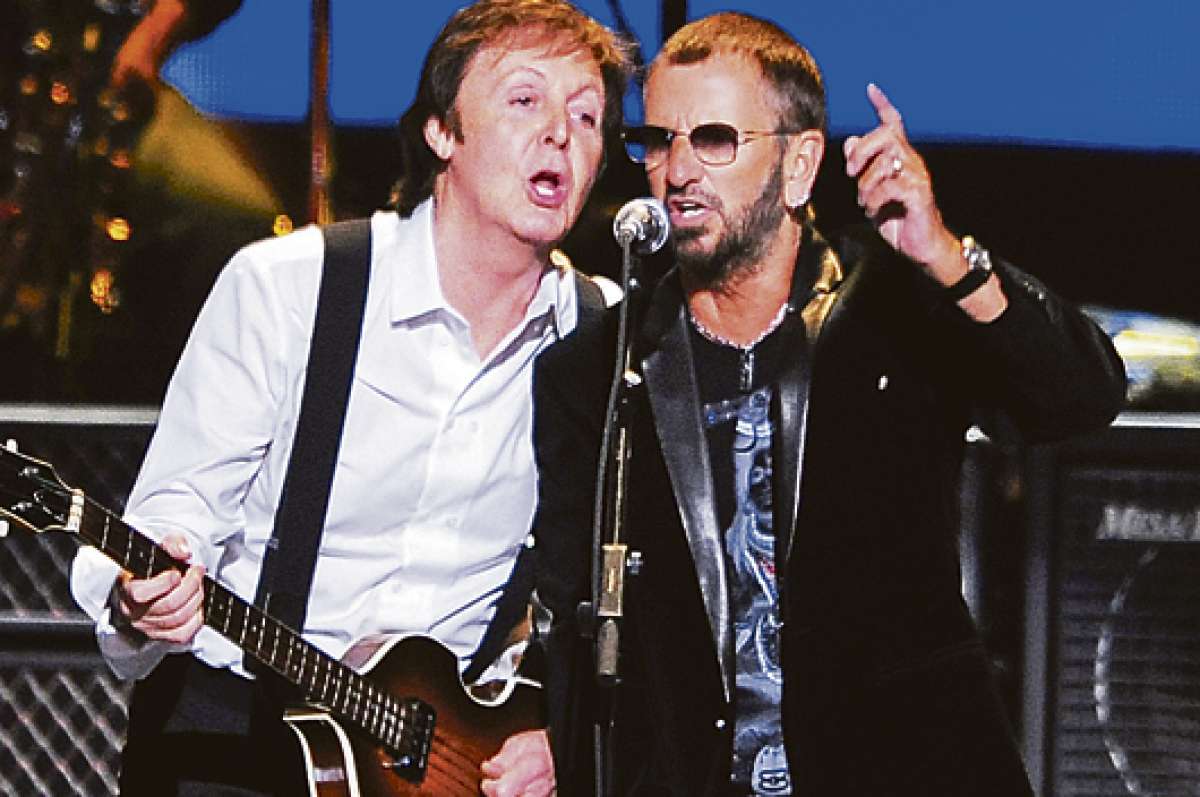 Paul McCartney y Ringo Starr actuaron juntos en la entrega de los premios Grammy en EE.UU.
