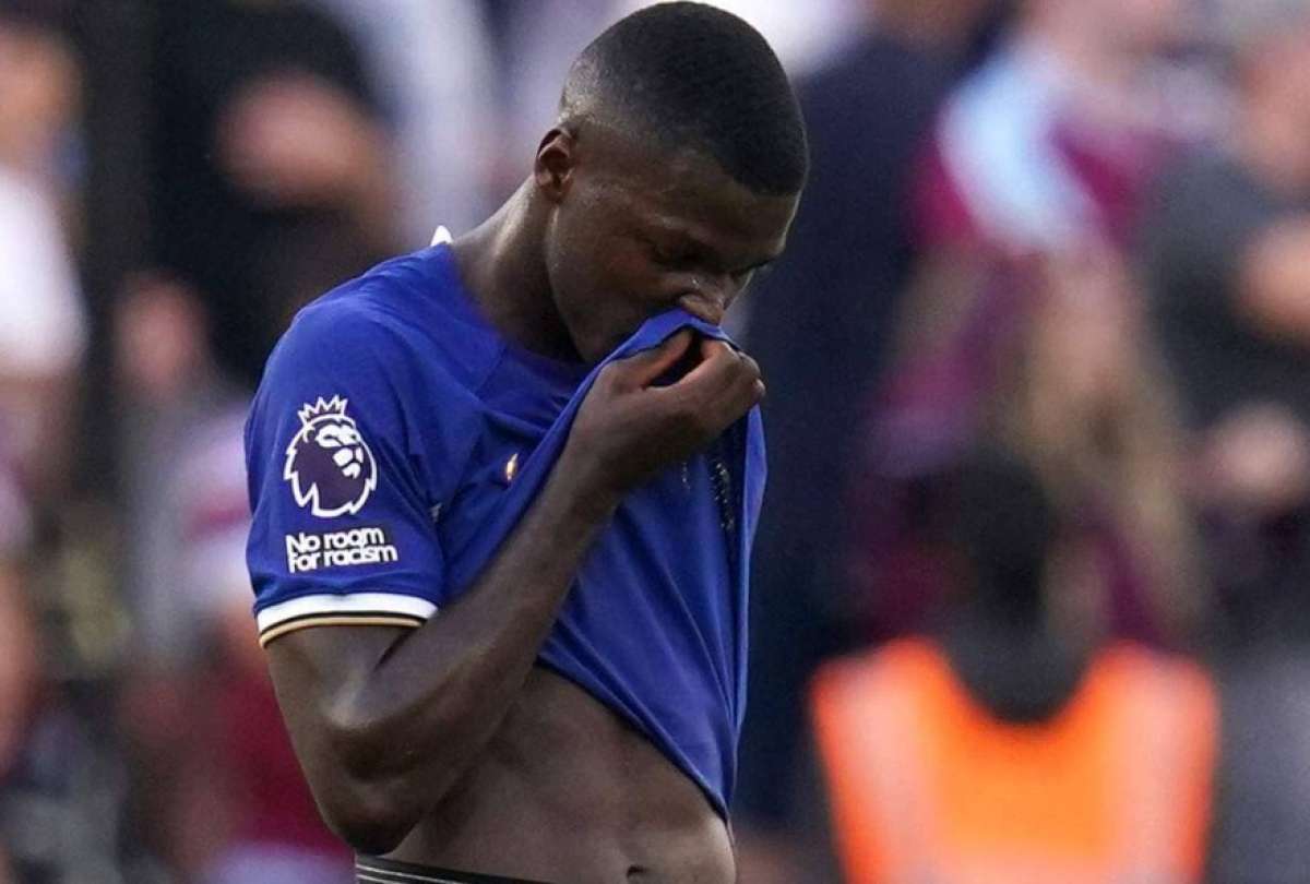 Chelsea, donde juega el ecuatoriano Moisés Caicedo, incumplió la normativa financiera establecida por la UEFA.