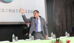 El Mandatario cumple una agenda de actividades en Esmeraldas. Foto: Presidencia 