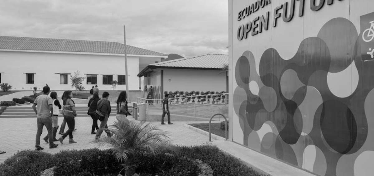 En marzo de 2014 empez&oacute; a funcionar Yachay, ciudad del conocimiento, en Urcuqu&iacute;. La inversi&oacute;n fue de $ 439 millones.