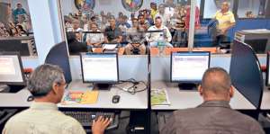 Aproximadamente 11.000 personas atendi&oacute; la CTE, entre agosto y septiembre pasados, en el &aacute;rea de licencias. Foto: Karly Torres / El Tel&eacute;grafo