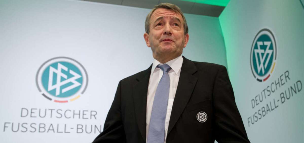 FIFA pide dos a&ntilde;os de suspensi&oacute;n para Niersbach, expresidente de la Federaci&oacute;n alemana