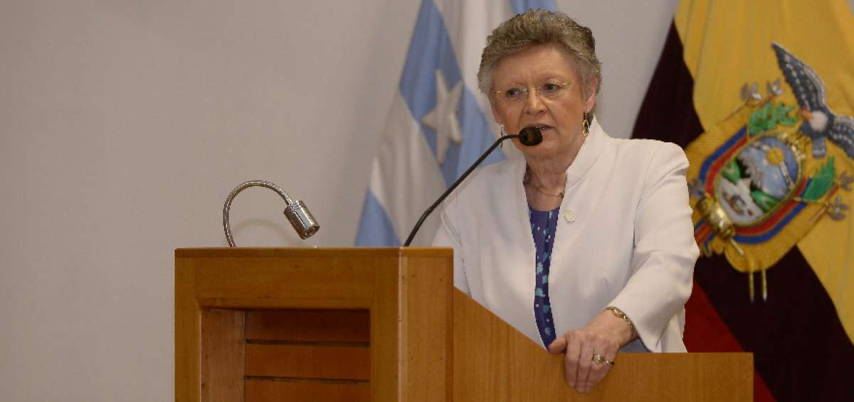 La vir&oacute;loga, Fran&ccedil;oise Barre-Sinoussi, dio una charla magistral sobre el VIH.