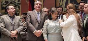 La artista durante la condecoraci&oacute;n que se efectu&oacute; en la Asamblea.