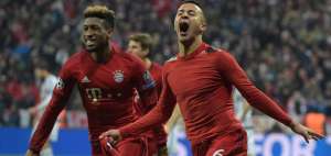 Thiago Alc&aacute;ntara (d) fue el autor del tercer tanto de los 'b&aacute;varos' que estaban 2-0 ante la Juventus en el cotejo de vuelta.