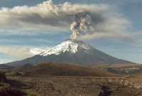 Se registró la emisión de gases y ceniza desde el volcán Cotopaxi