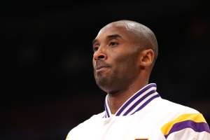 Kobe Bryant lleva 19 temporadas en la NBA. Foto: AFP