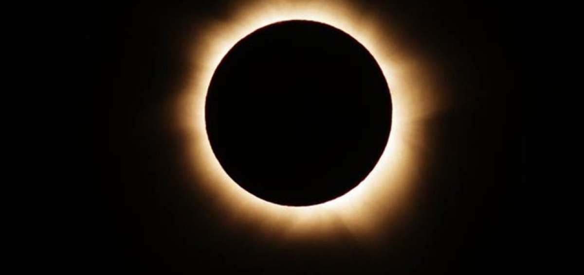 EE.UU. ver&aacute; inusual eclipse solar