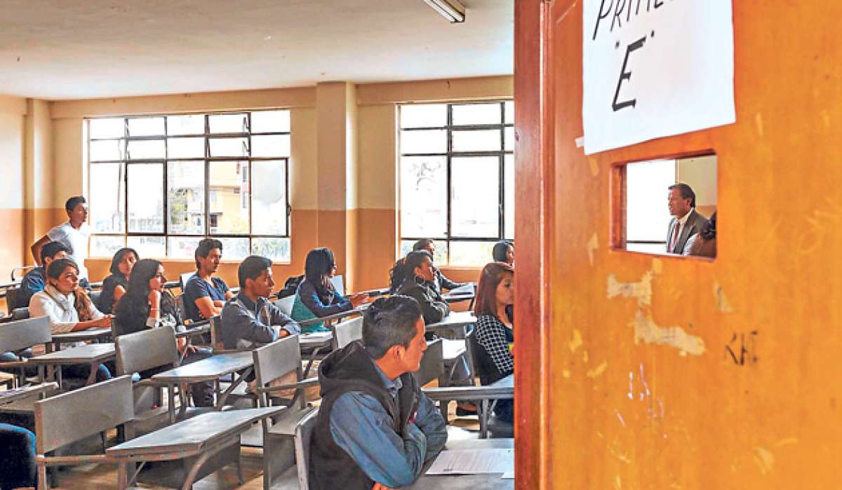 El pasado septiembre, a escala nacional, 276.770 estudiantes rindieron el Examen Nacional para la Educaci&oacute;n Superior (ENES). Archivo / El Tel&eacute;grafo