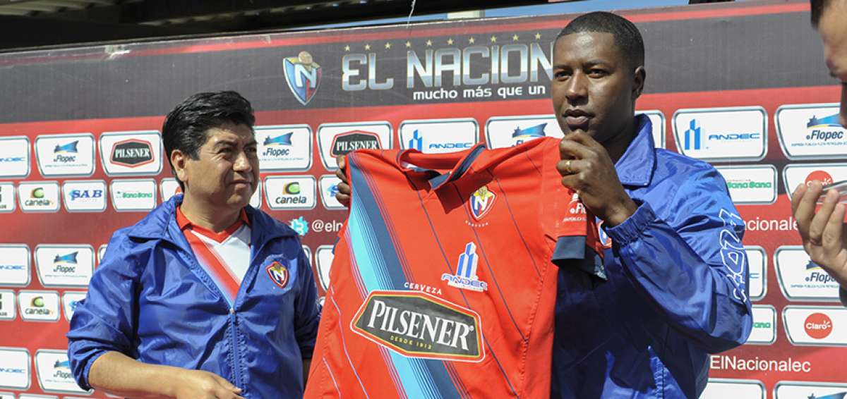 &Eacute;dison M&eacute;ndez en 2015, cuando regres&oacute; a  El Nacional y disput&oacute; el &uacute;ltimo a&ntilde;o en su carrera deportiva, desde su debut en 1997. 