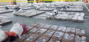 La droga incautada fue mostrada en rueda de prensa.
