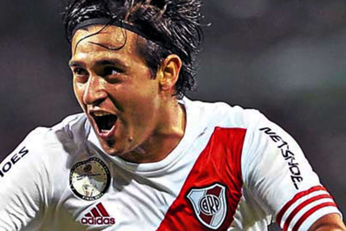 Leonardo Pisculichi festeja euf&oacute;rico el gol con el que River igual&oacute; 1-1 a Atl&eacute;tico Nacional. En el Monumental la &lsquo;Banda Roja&rsquo; deber&aacute; ganar para ser campe&oacute;n. Foto: AFP