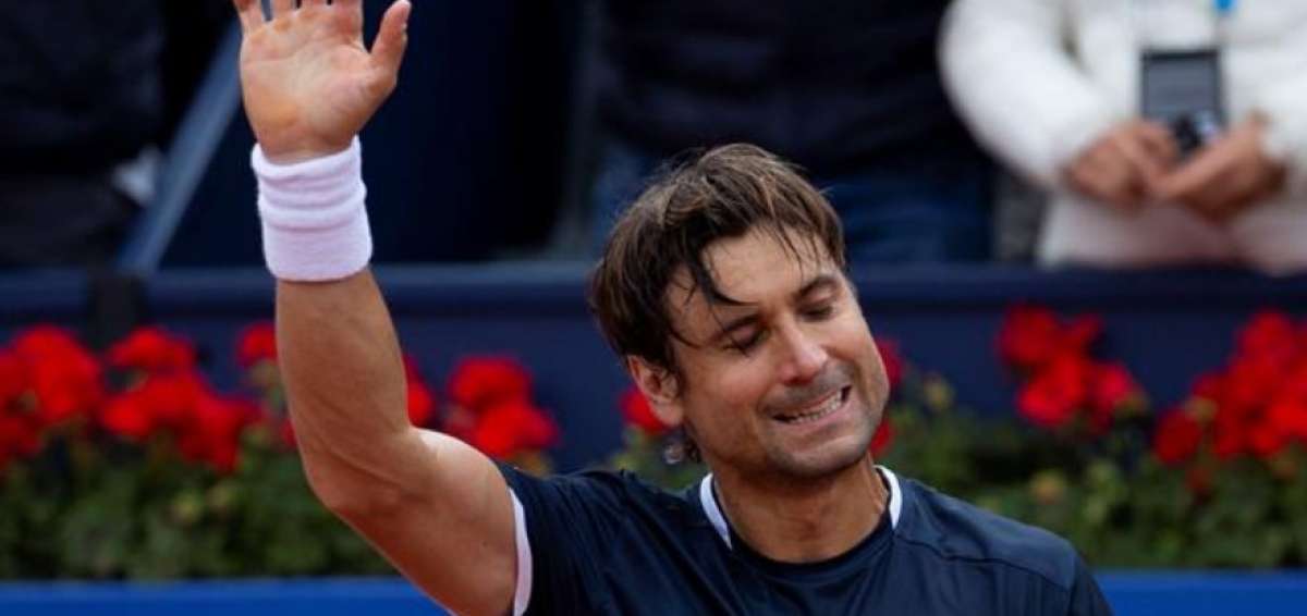 Ferrer se despidi&oacute; entre l&aacute;grimas de la pista central de Barcelona