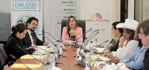 Mesa analiza consulta prelegislativa