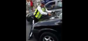 AMT denunci&oacute; en la Fiscal&iacute;a agresi&oacute;n a agente en Quito