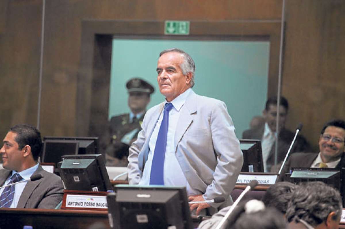 Luis Antonio Posso, del partido Avanza, fue uno de los que vot&oacute; en contra de la aprobaci&oacute;n del C&oacute;digo Org&aacute;nico Integral Penal (COIP). Foto: Archivo / El Tel&eacute;grafo.