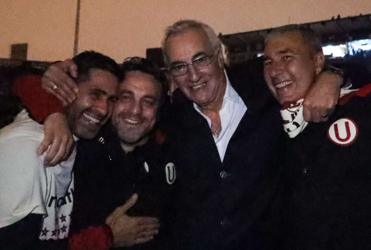 Jorge Fossati reemplazará a Fabián Bustos